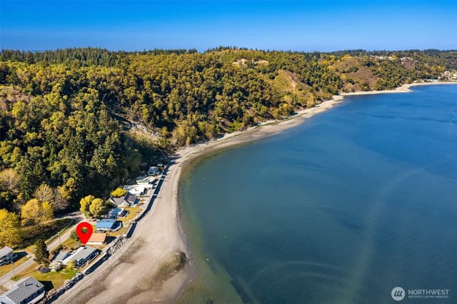 Property photo for 27518 Sandy Shores Drive SW, Vashon photo 4