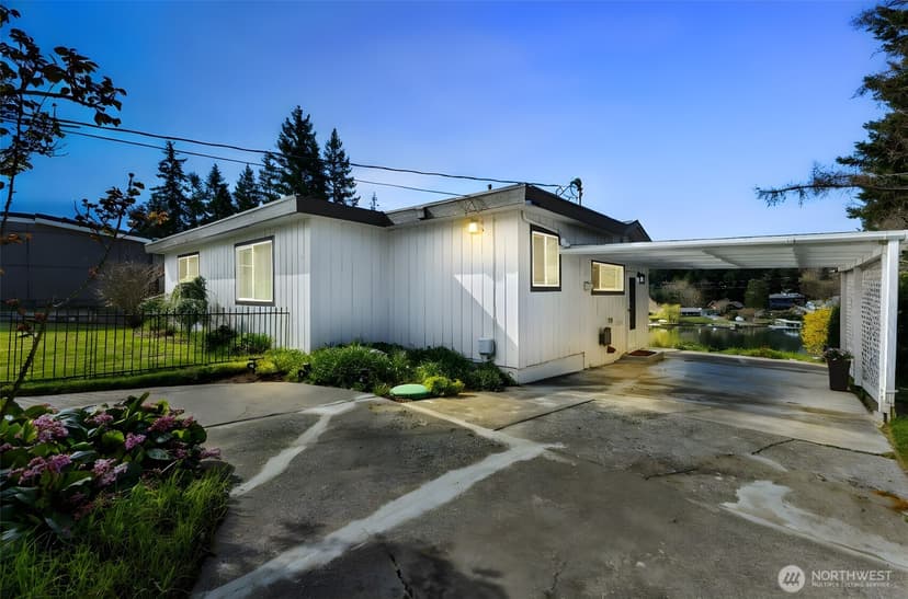 Property photo for 3118 Deer Island Drive E, Lake Tapps photo 5
