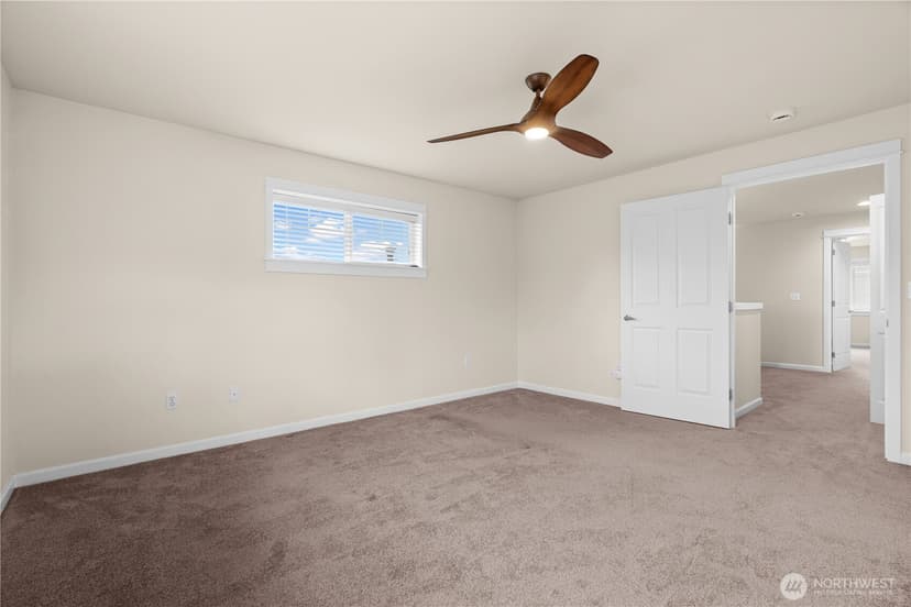 Property photo for 10700 SE 260th Street #A103, Kent photo 9