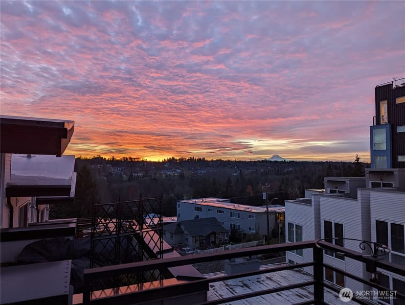 Property photo for 3070 SW Avalon Way #G, Seattle