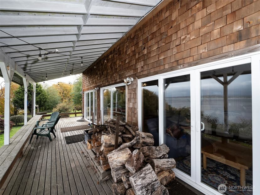 Property photo for 26 E Port Gardner Dr, Everett photo 16