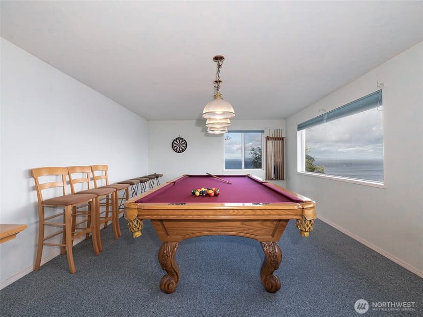 Property photo for 26 E Port Gardner Dr, Everett photo 14