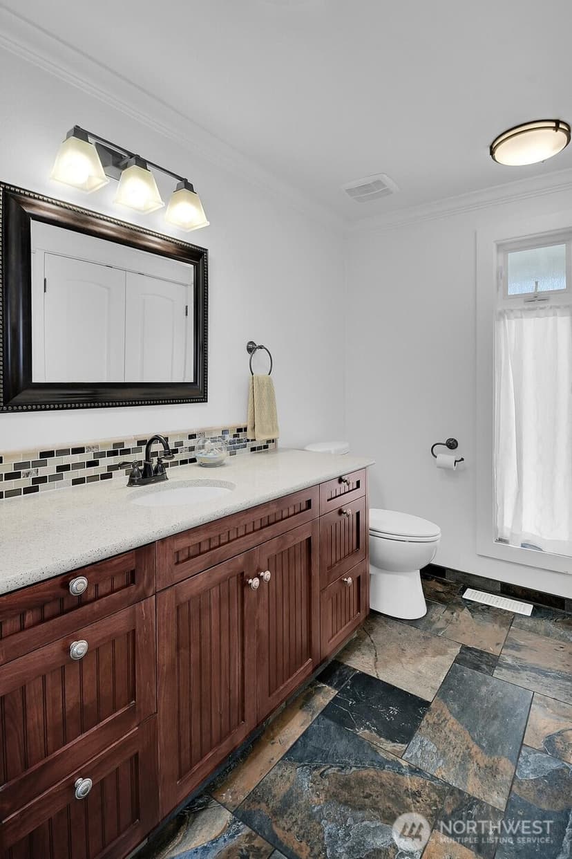 Property photo for 1757 Miracle Mile Drive E, Port Orchard photo 13