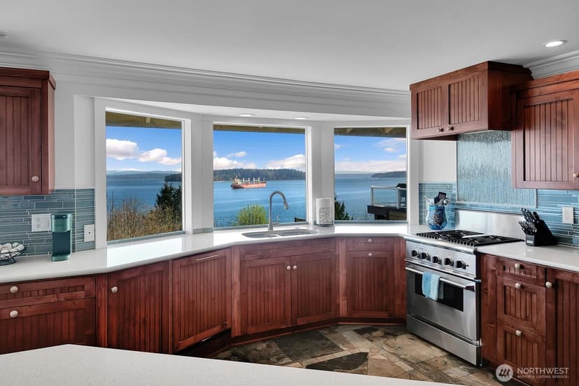 Property photo for 1757 Miracle Mile Drive E, Port Orchard photo 11