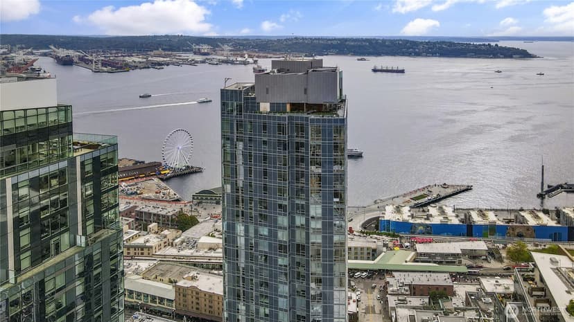 Property photo for 121 Stewart Street #3504, Seattle photo 2