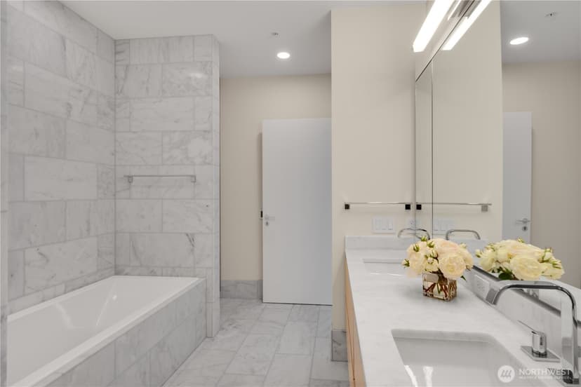 Property photo for 121 Stewart Street #3504, Seattle photo 18