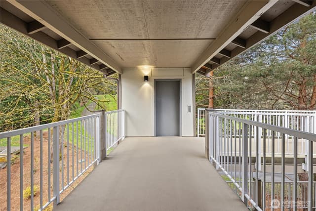 Property photo for 210 Mountain Park Boulevard SW #F303, Issaquah photo 3