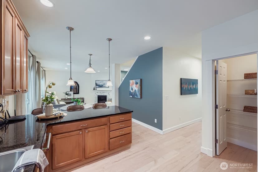 Property photo for 20402 124th Avenue NE, Bothell photo 11
