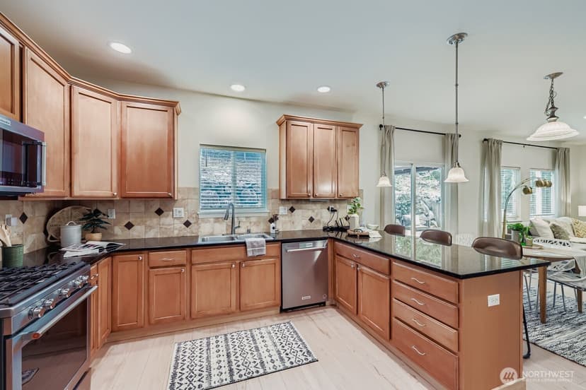 Property photo for 20402 124th Avenue NE, Bothell photo 10