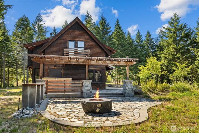 Property photo for 190 Orphan Nugget Lane, Cle Elum photo 3