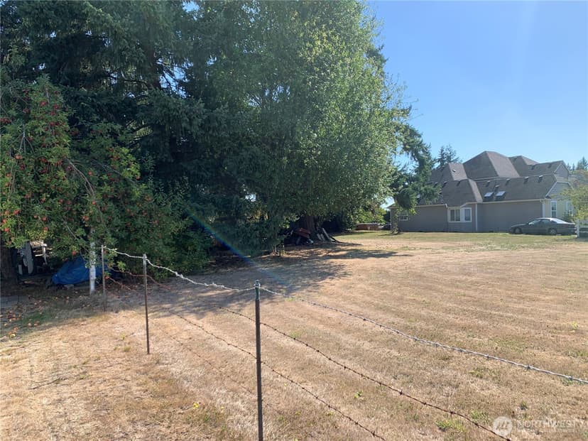 Property photo for 6205 36th Avenue E, Tacoma photo 14