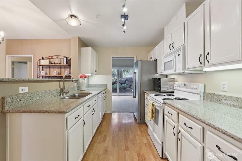 Property photo for 22537 SE 38th Terrace #1426, Issaquah photo 13