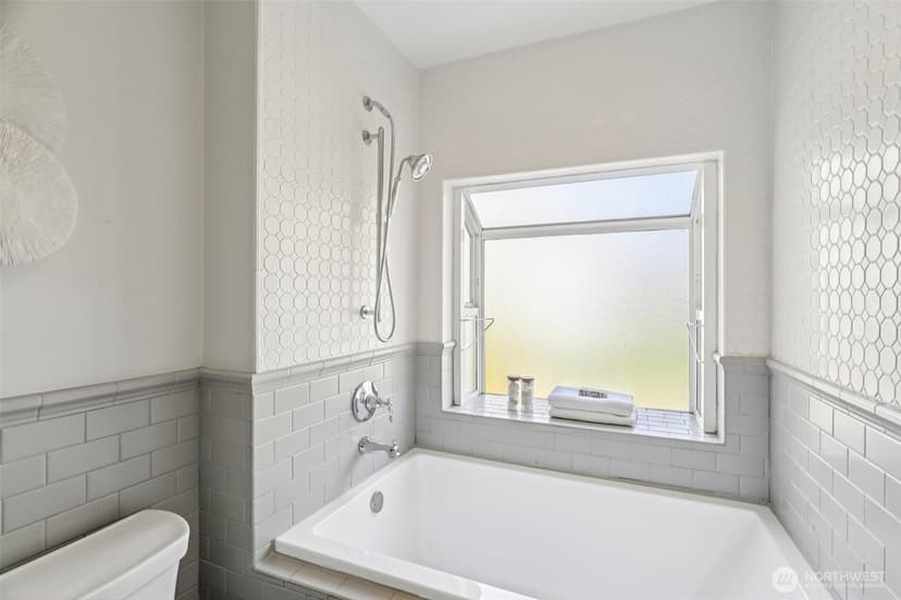 Property photo for 1606 33rd Avenue, Seattle photo 23