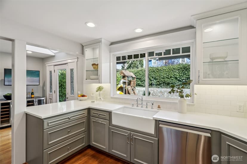 Property photo for 1606 33rd Avenue, Seattle photo 13