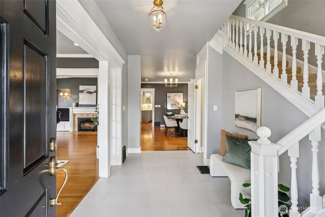 Property photo for 1606 33rd Avenue, Seattle photo 3
