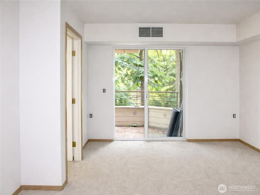 Property photo for 1684 152nd Avenue NE #W306, Bellevue photo 25
