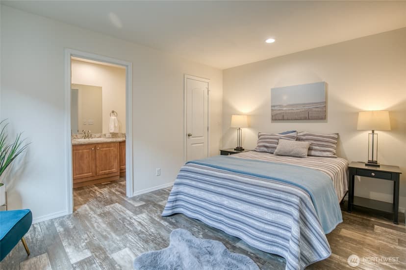 Property photo for 810 Magellan Avenue NE, Ocean Shores photo 9