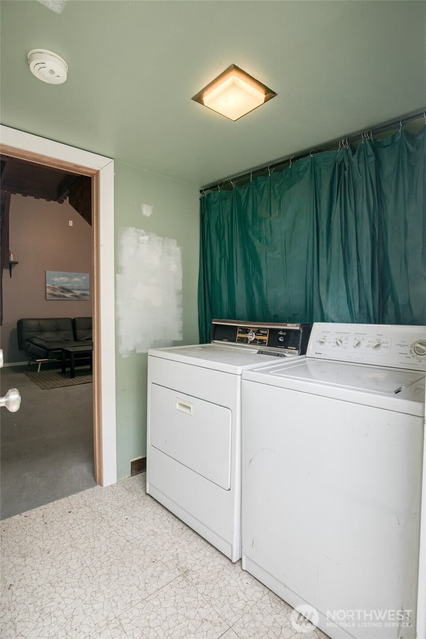 Property photo for 810 Magellan Avenue NE, Ocean Shores photo 25