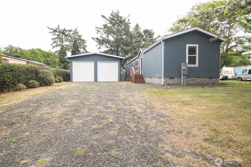 Property photo for 810 Magellan Avenue NE, Ocean Shores photo 35