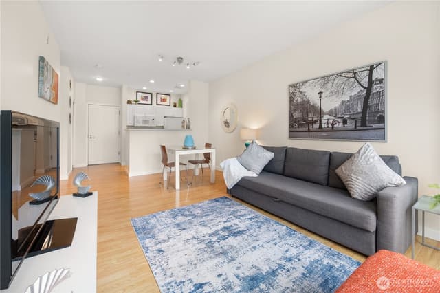 Property photo for 2415 2nd Ave #540, Seattle photo 2