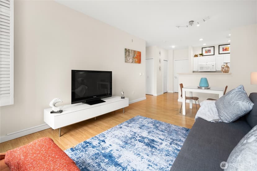Property photo for 2415 2nd Ave #540, Seattle photo 10