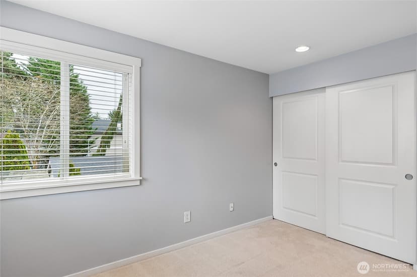 Property photo for 11215 NE 128th Street #L301, Kirkland photo 6