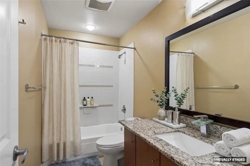Property photo for 11215 NE 128th Street #L301, Kirkland photo 7