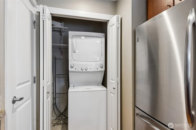 Property photo for 11215 NE 128th Street #L301, Kirkland photo 11