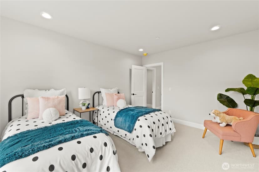 Property photo for 529 SE Bush Street #B, Issaquah photo 20