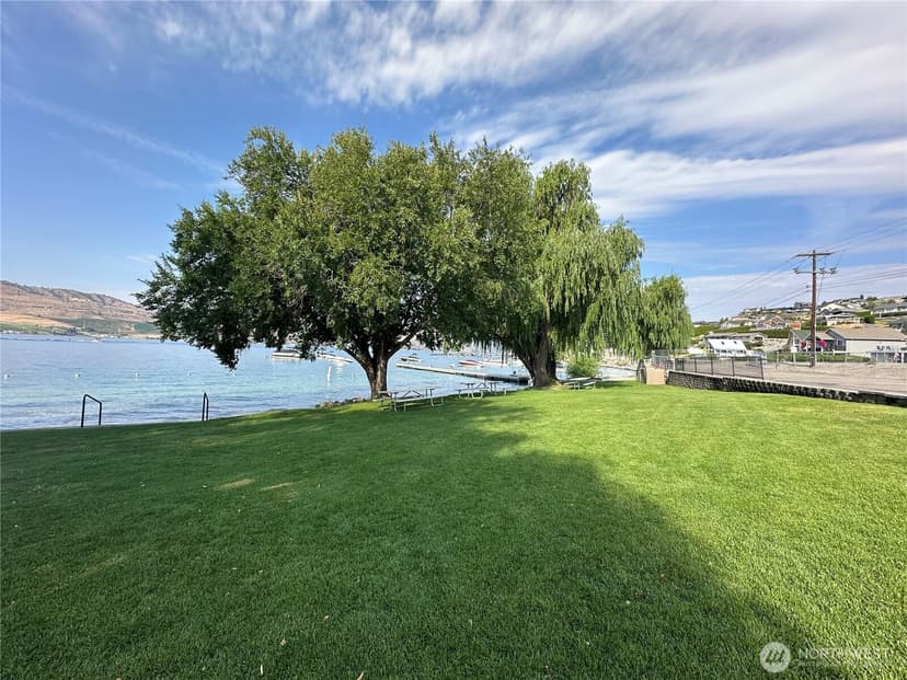 Property photo for 211 Pinnacle Place, Chelan photo 14