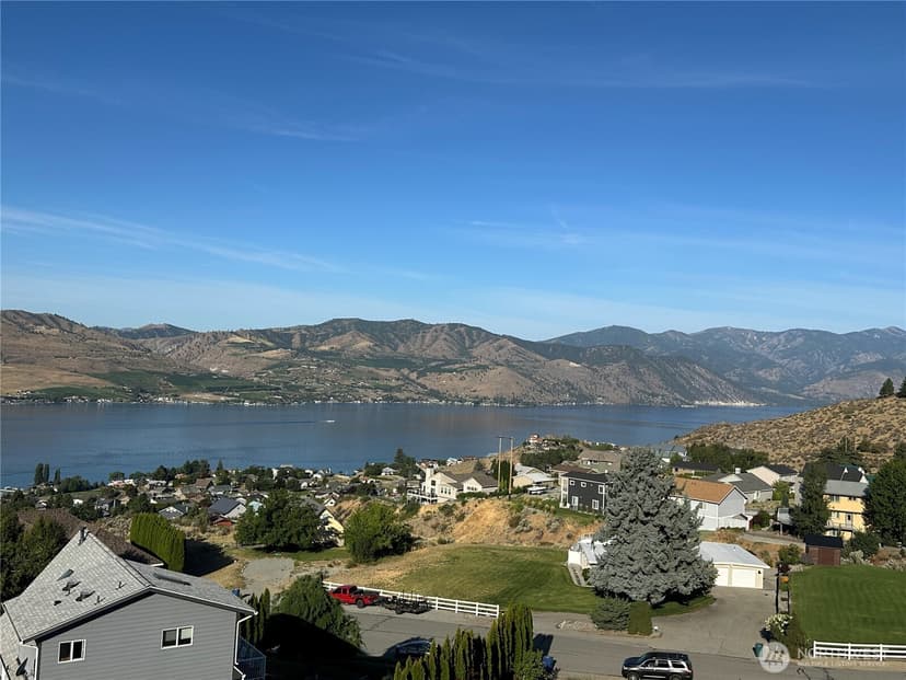 Property photo for 211 Pinnacle Place, Chelan photo 7