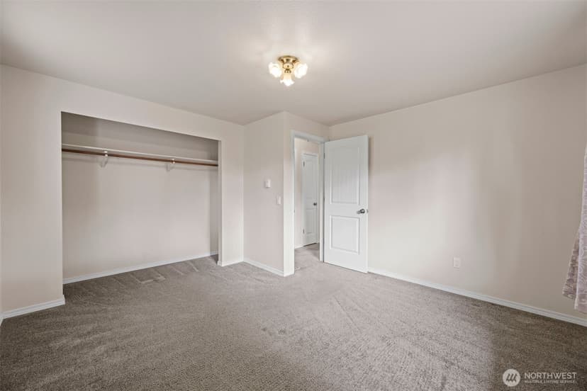 Property photo for 9017 57th Drive NE, Marysville photo 15