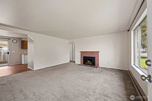 Property photo for 9017 57th Drive NE, Marysville photo 4