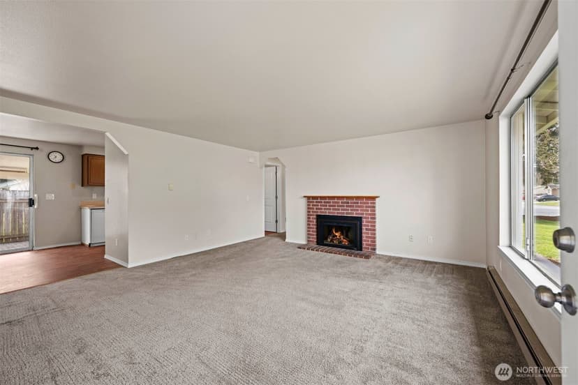 Property photo for 9017 57th Drive NE, Marysville photo 4