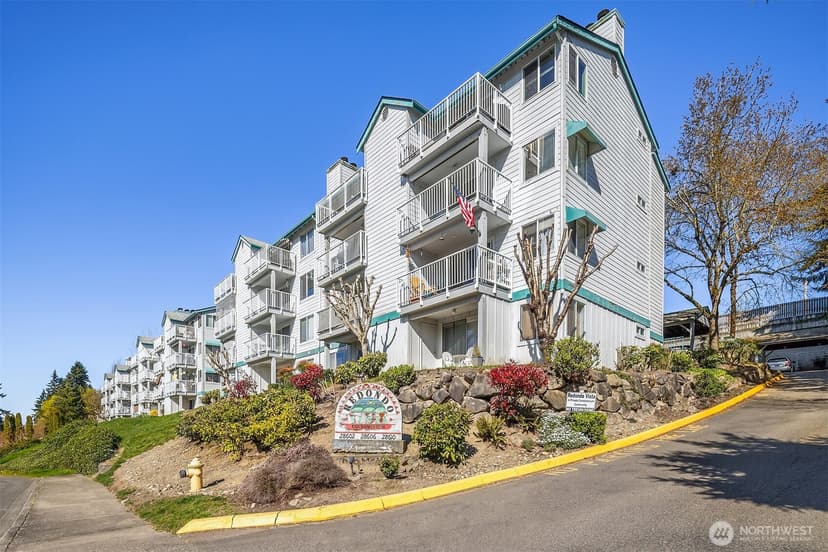 Property photo for 28602 16th Avenue S #301, Federal Way photo 2