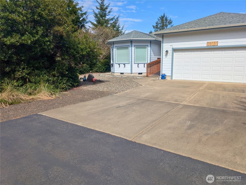 Property photo for 258 N Razor Clam Drive SW, Ocean Shores photo 3