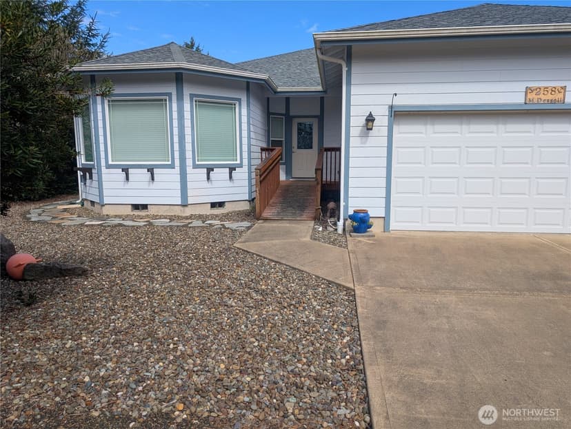 Property photo for 258 N Razor Clam Drive SW, Ocean Shores photo 2
