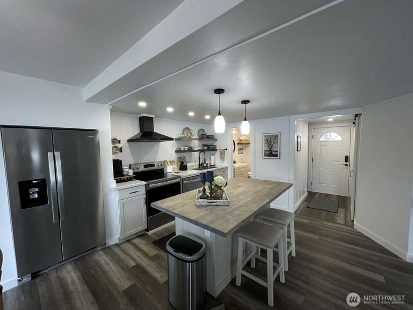 Property photo for 2319 SW Lake Roesiger Road, Snohomish photo 10
