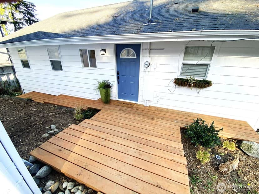Property photo for 2319 SW Lake Roesiger Road, Snohomish photo 6
