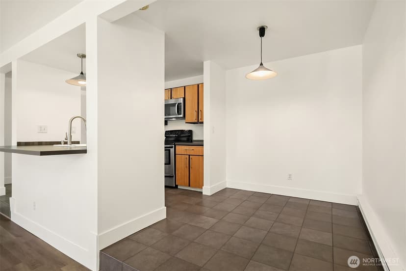 Property photo for 18100 15th Avenue NE #C314, Seattle photo 8