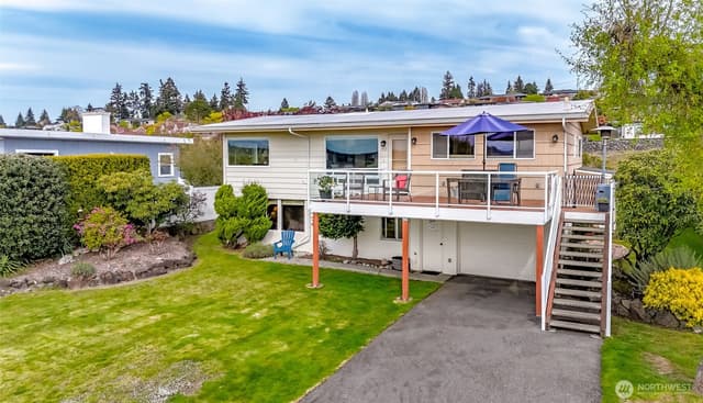 Property photo for 953 S Mountain View Avenue, Tacoma photo 2