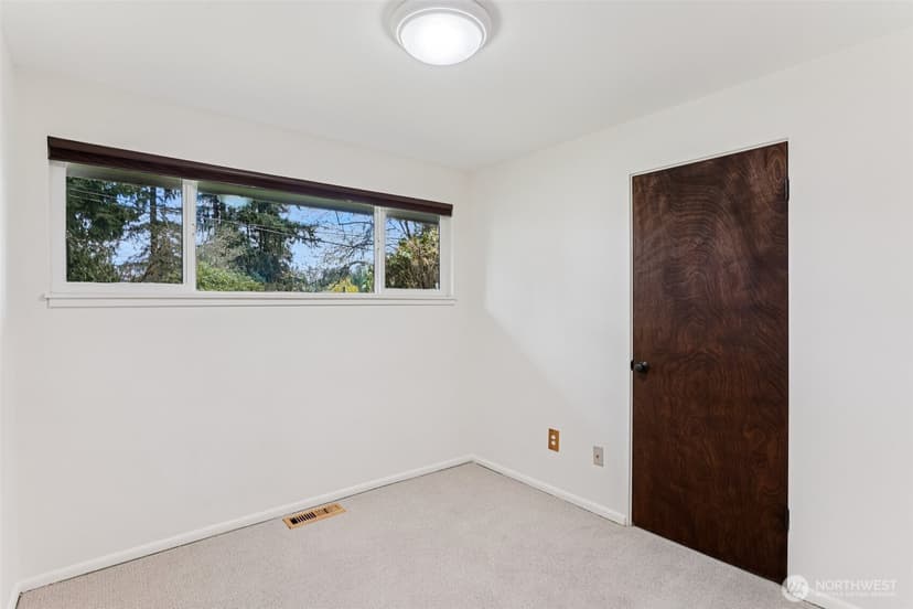 Property photo for 1223 N 188th Street, Shoreline photo 13