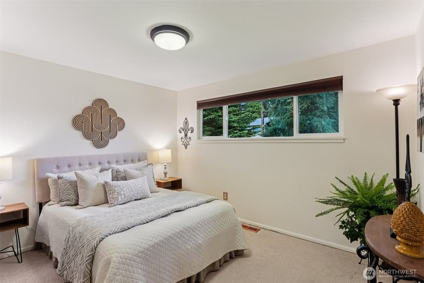 Property photo for 1223 N 188th Street, Shoreline photo 11