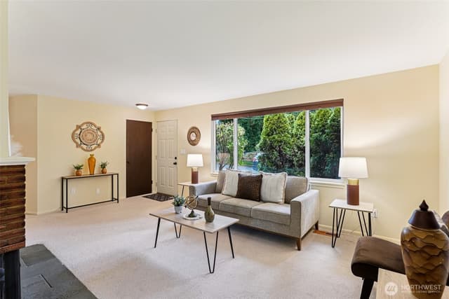 Property photo for 1223 N 188th Street, Shoreline photo 4