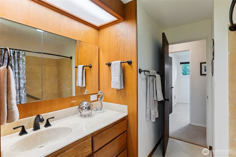 Property photo for 1223 N 188th Street, Shoreline photo 15