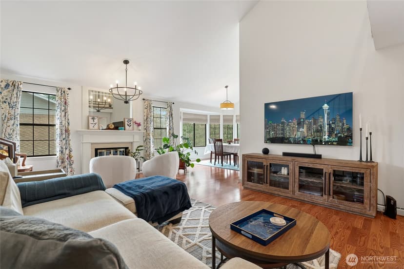 Property photo for 16125 SE 33rd Circle, Bellevue photo 6