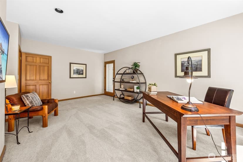 Property photo for 255 SW 194th Place, Normandy Park photo 17