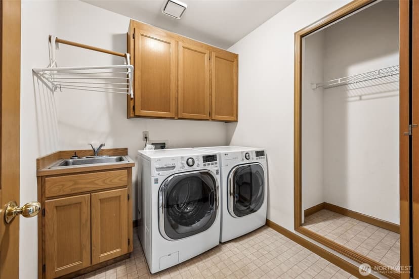 Property photo for 255 SW 194th Place, Normandy Park photo 19