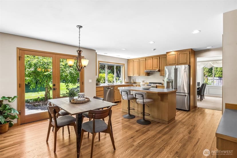 Property photo for 255 SW 194th Place, Normandy Park photo 11