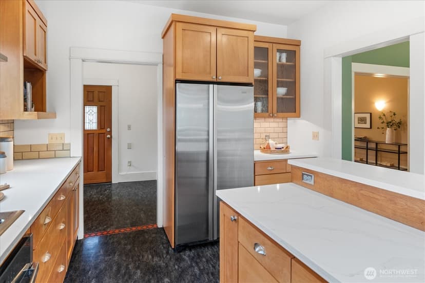 Property photo for 6551 24th Avenue NE, Seattle photo 5